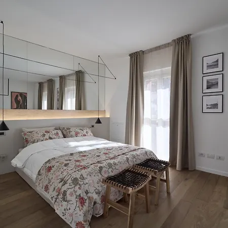 아파트 Elegant Duplex, Pool & Tennis, Private Garden & Parking, View *
