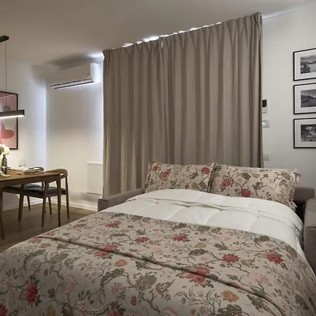 Elegant Duplex, Pool & Tennis, Private Garden & Parking, View