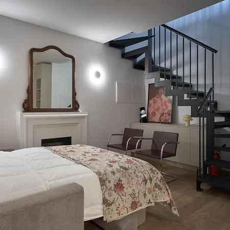 아파트 Elegant Duplex, Pool & Tennis, Private Garden & Parking, View 코모